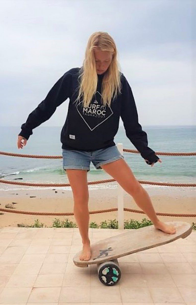 Get wave ready with Indo Board exercises! Surf Maroc